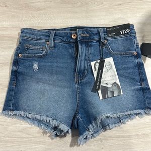 denim blue shorts 🩵 it